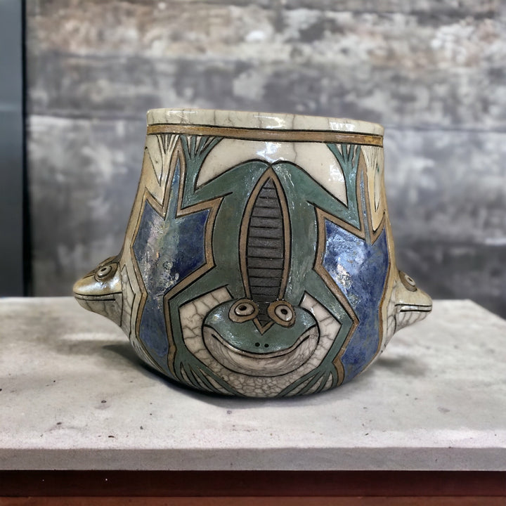 Cheeky Frog Mug Pot - A Playful Twist to Your Morning Routine - Dilwana - botswana online shopping