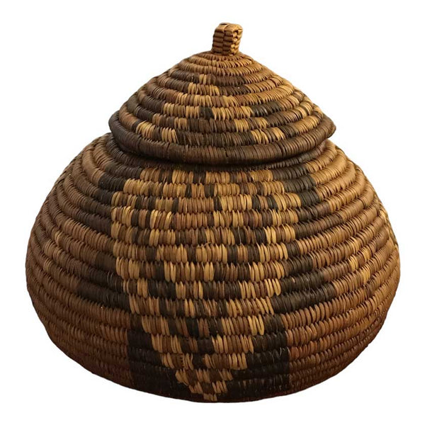 Mid-20th Century Zulu Ukhamba Basket With Lid | Historical Artistry and Functional Design