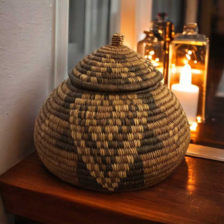 Mid-20th Century Zulu Ukhamba Basket With Lid - Dilwana - botswana online shopping