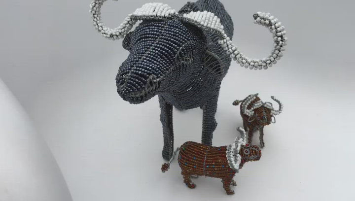 African craft - Buffalo beadwork - Wired and bead craft