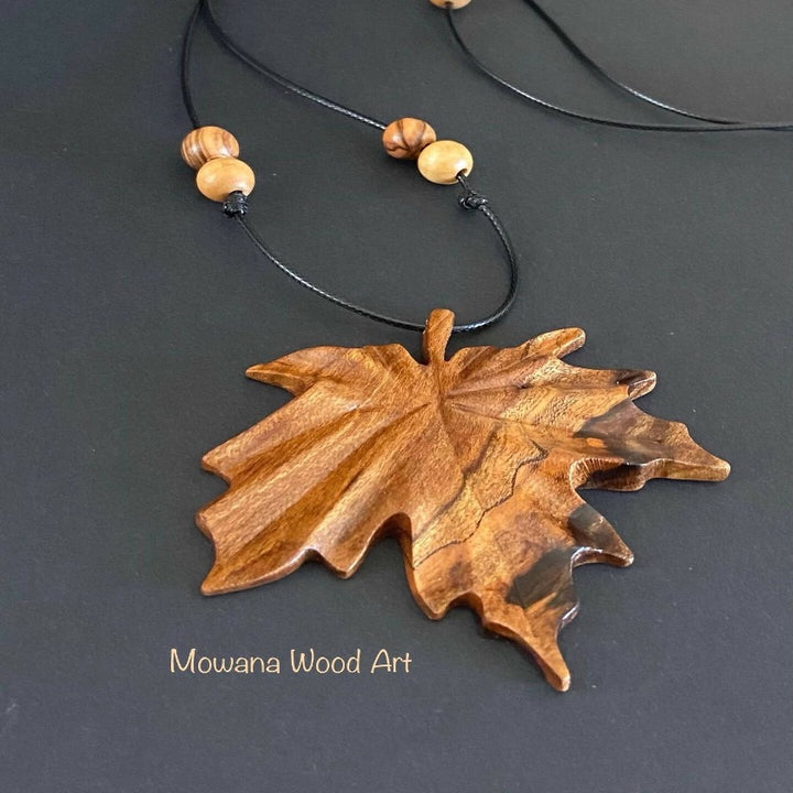 Fall leaf pendant necklace